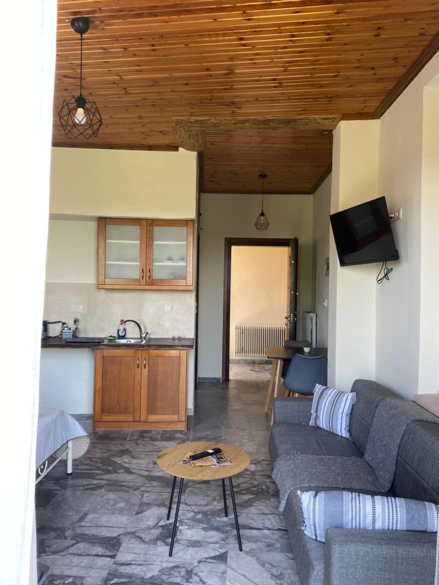 Apartment 1924 1